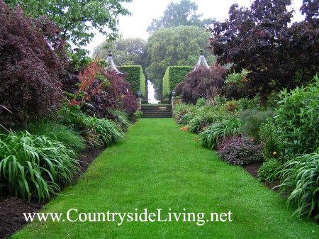 Сад при усадьбе Хидкот (г-во Глостершир, Англия) в стиле движения искусств и ремесел. Hidcote Manor arts & crafts garden